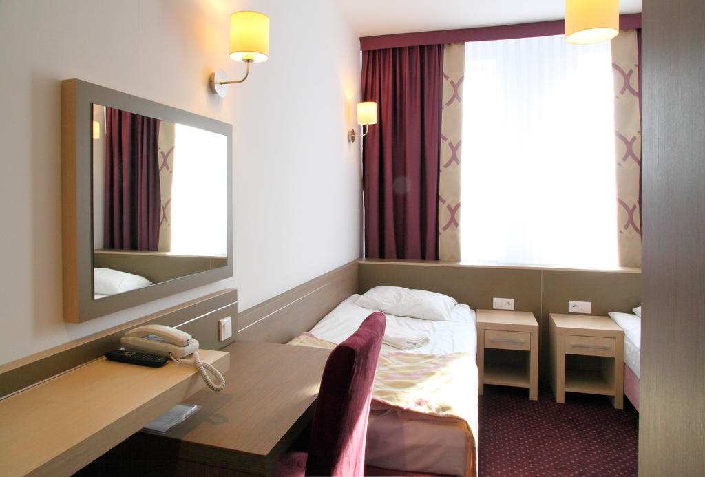 Arche Hotel Siedlce Δωμάτιο φωτογραφία