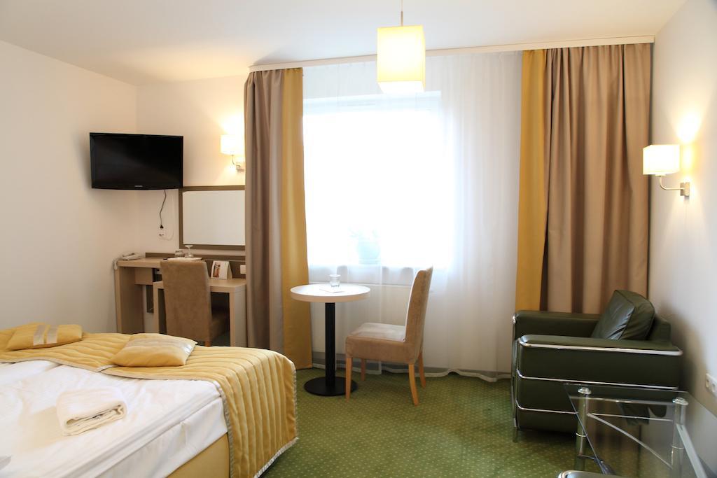 Arche Hotel Siedlce Δωμάτιο φωτογραφία